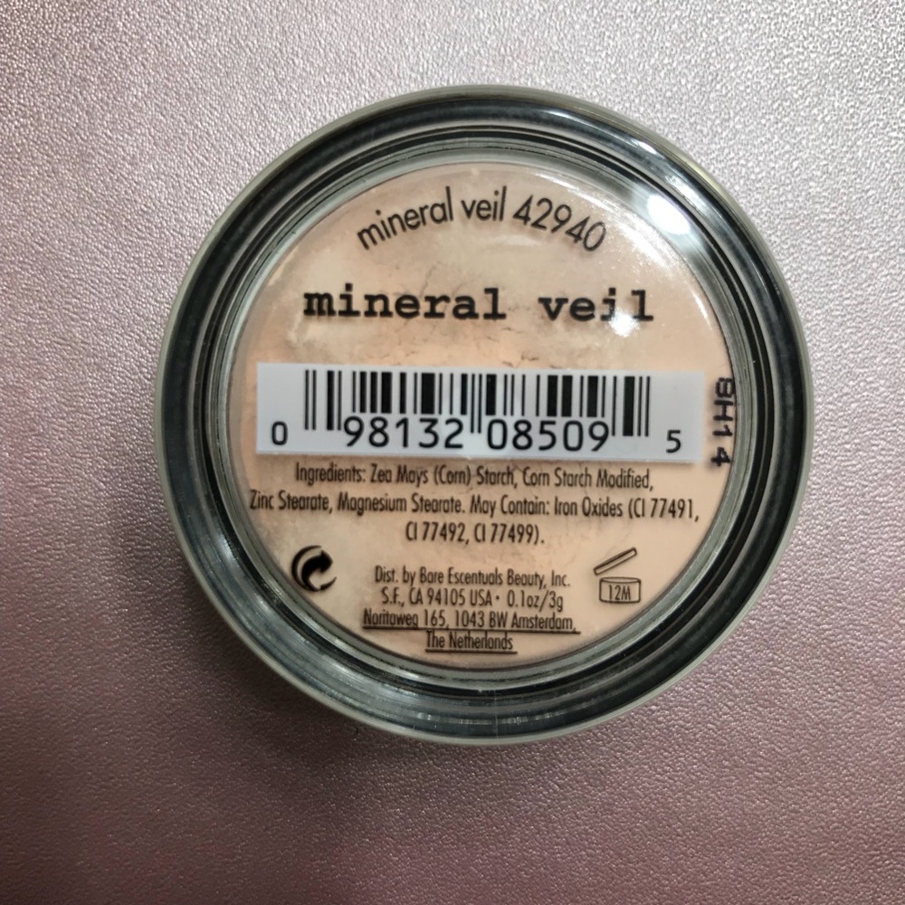 💰 FLASH SALE 💰  **bareMinerals Mineral Veil**